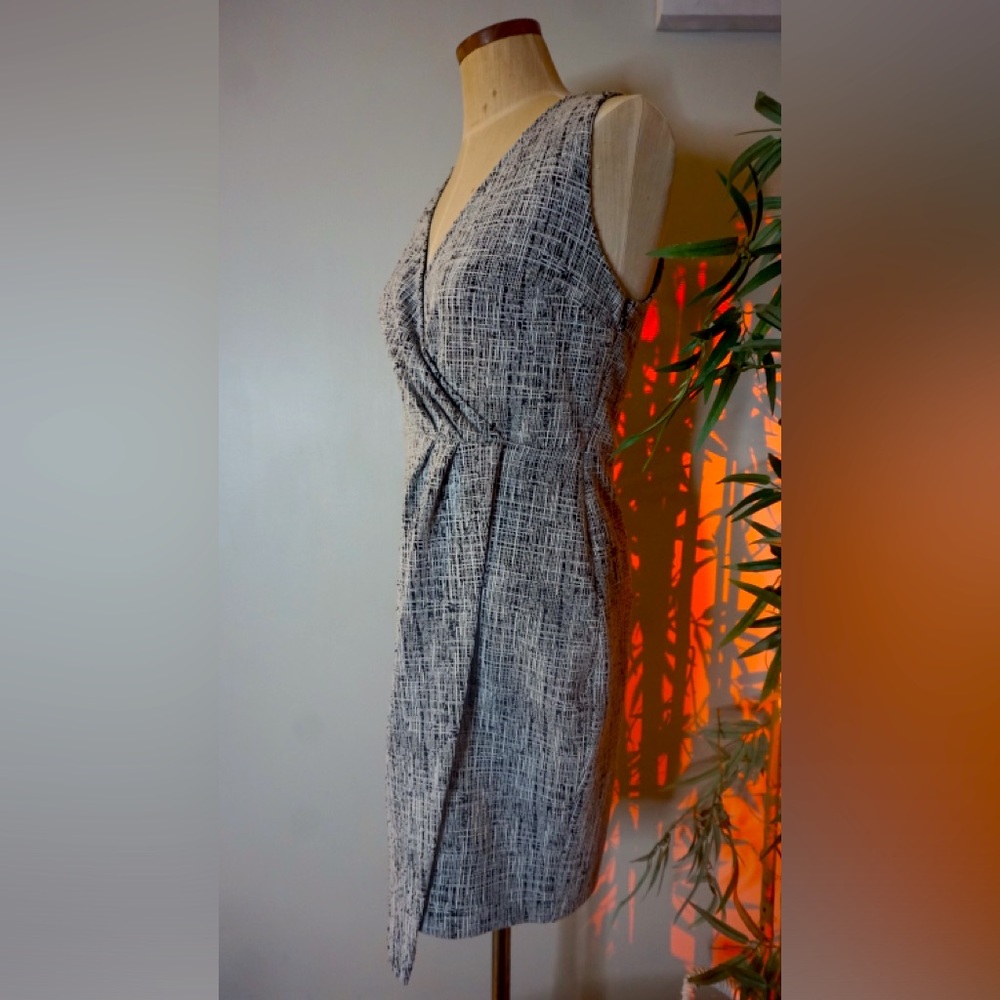 EXPRESS DRESS  NEW - Picture 2 of 9